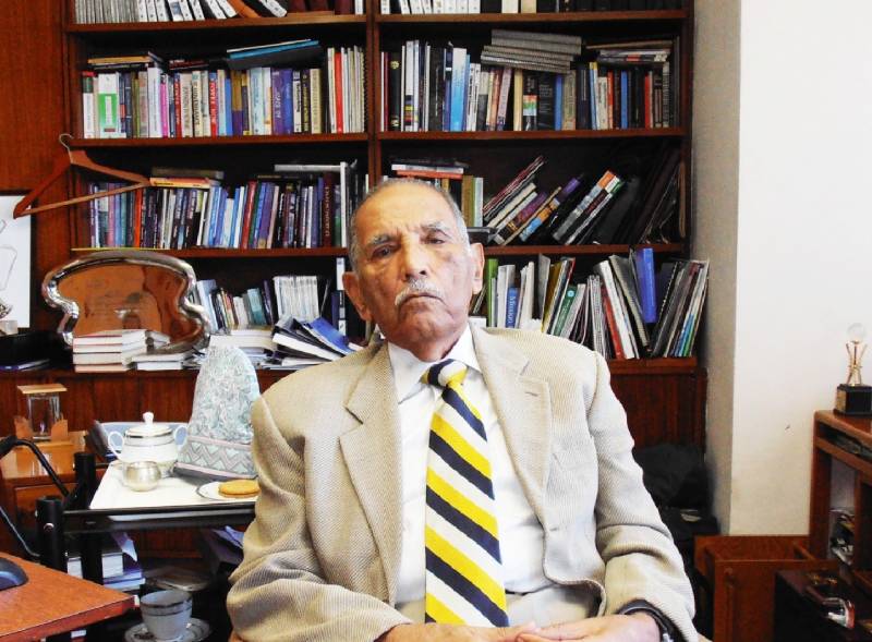 FC Kohli, father of Indian IT passes away